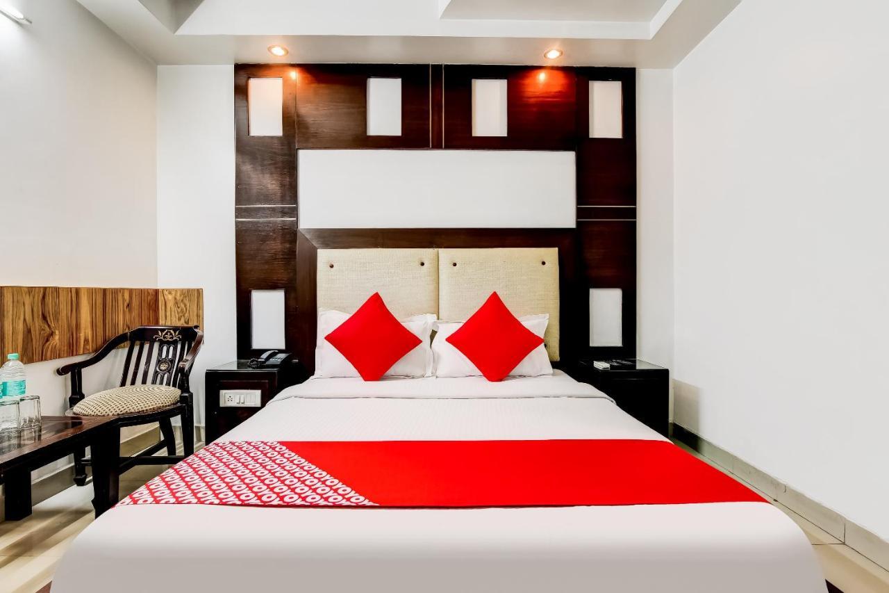 Oyo 7781 Hotel Sai International New Delhi Buitenkant foto