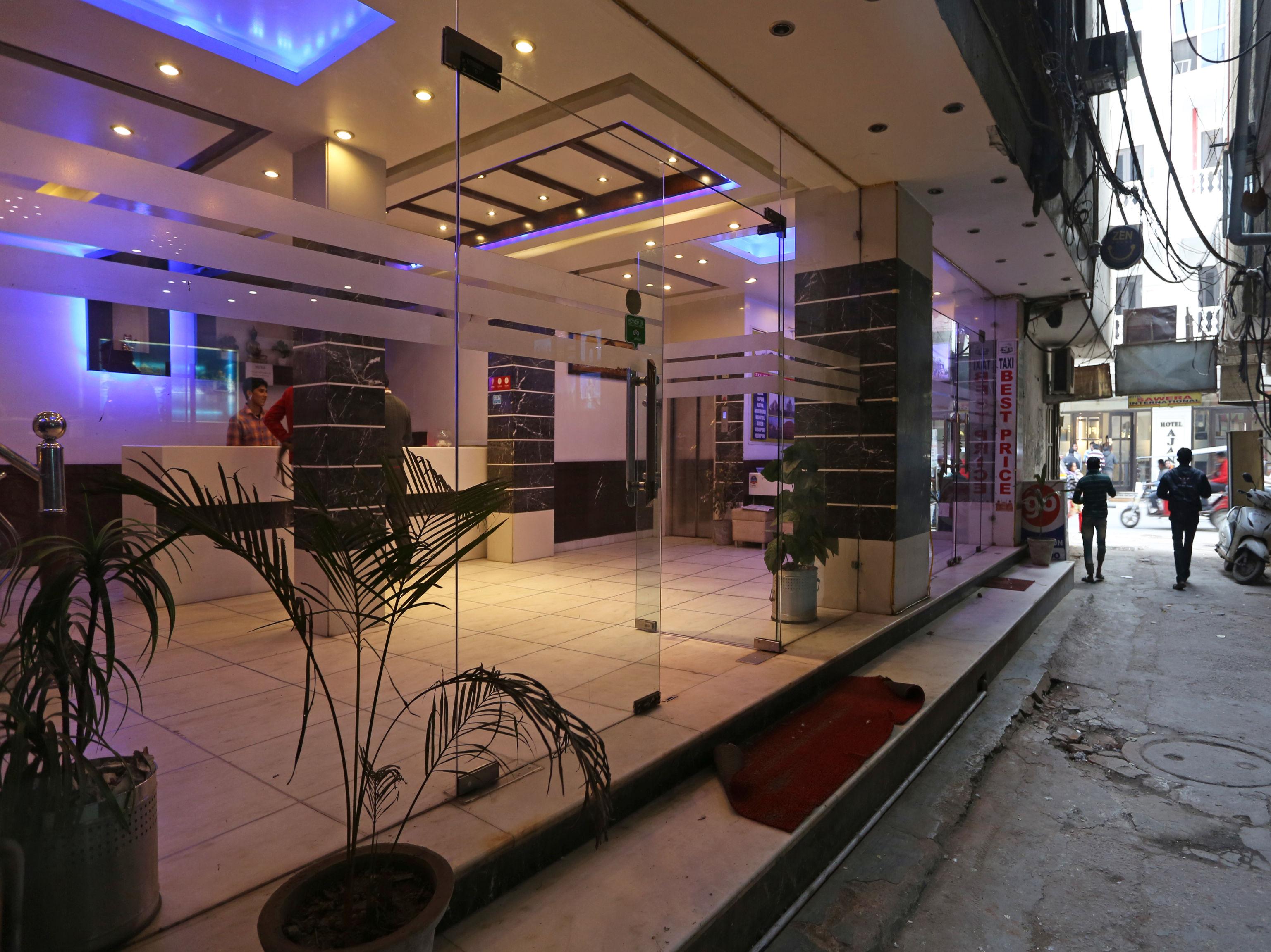 Oyo 7781 Hotel Sai International New Delhi Buitenkant foto