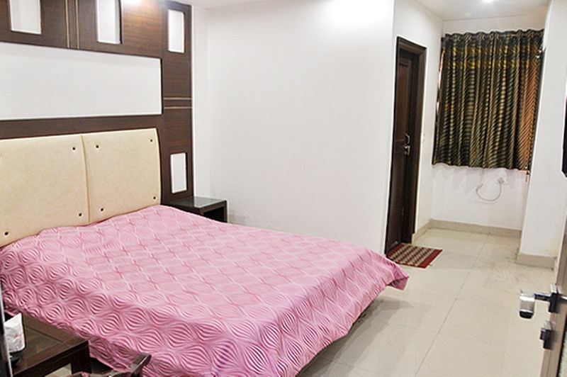 Oyo 7781 Hotel Sai International New Delhi Buitenkant foto